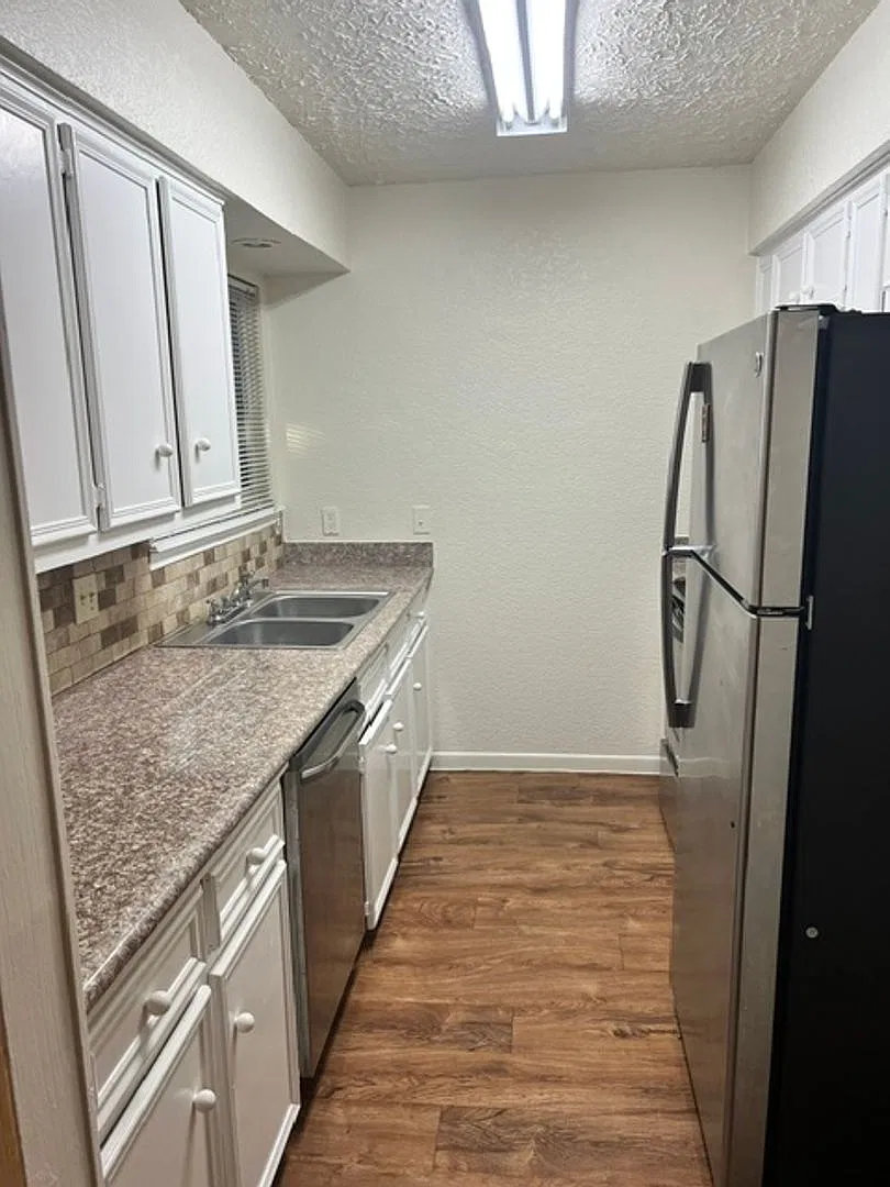 1009 Dartmouth Ave Unit A — Photo 4