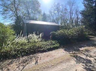 7 Bass Ln, Pine Grove, PA 17963