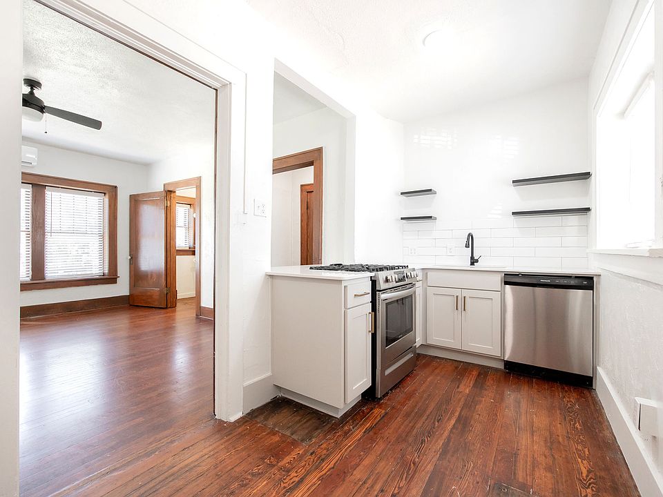 1st image of 130 NW 17th St APT 2