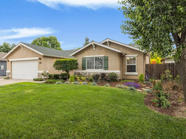 3223 W Sedona Avenue, Visalia, CA 93291