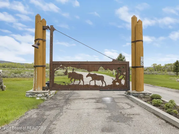 268 Lone Cowboy Rd, Victor, ID 83455