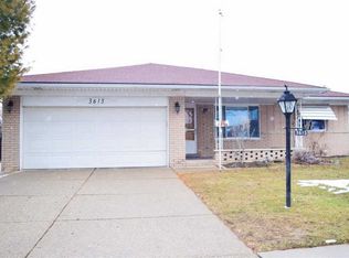 3615 Shampo Dr, Warren, MI 48092