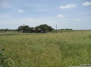 159 County Road 433, Three Rivers, TX 78071