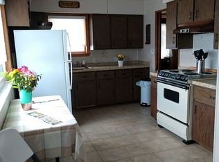 1617 Oakland St, Saint Clair, MI