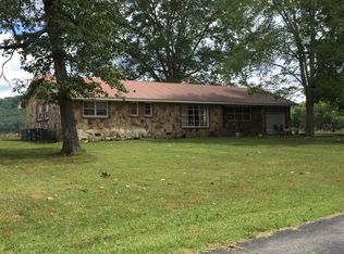 164 Chapman Chapel Rd, Pelham, TN 37366