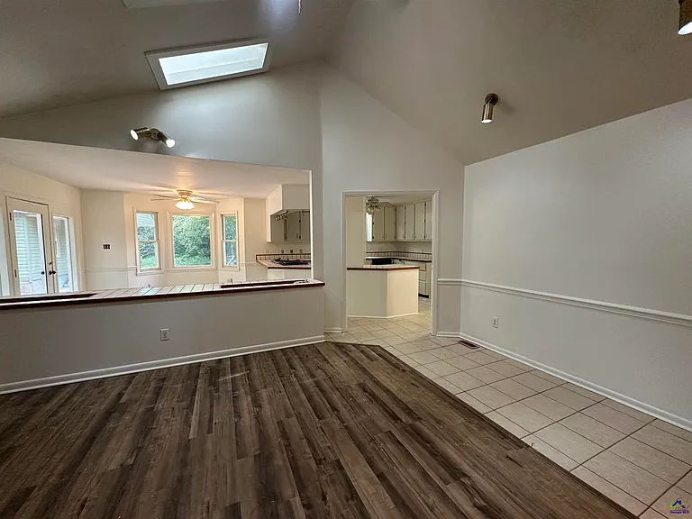 124 Glen Oaks Rd — Photo 5