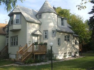 255 W 112th St, Chicago, IL 60628