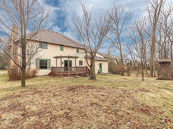 3rd image of 4929 Donegal Cliffs Dr
