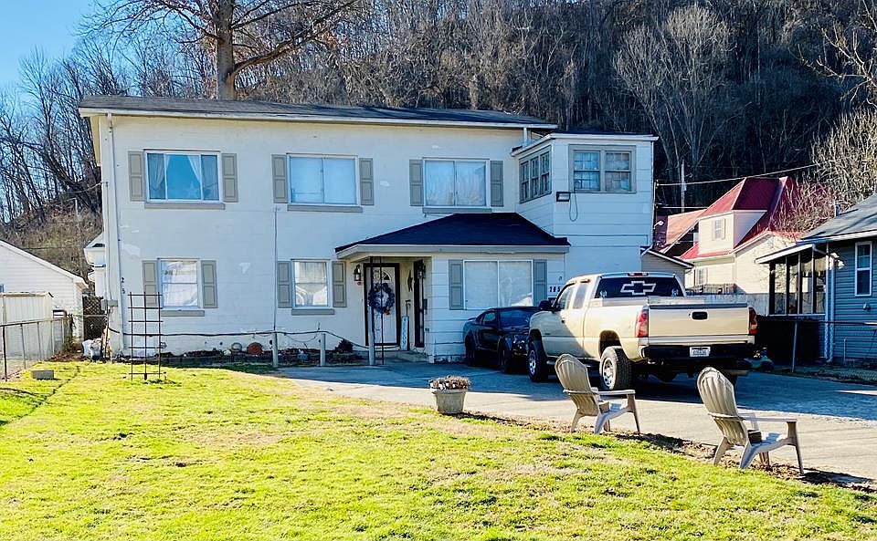 1st image of 205 Frank St