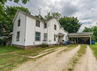 105 Pine St, Decatur, MI 49045
