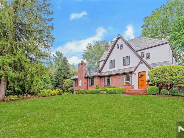 100 Norma Road, Harrington Park, NJ 07640