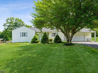21 Cedar Grove Rd, Branchburg, NJ 08876
