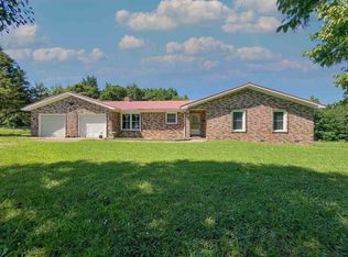 520 Mountain View Rd, Locust Grove, AR 72550