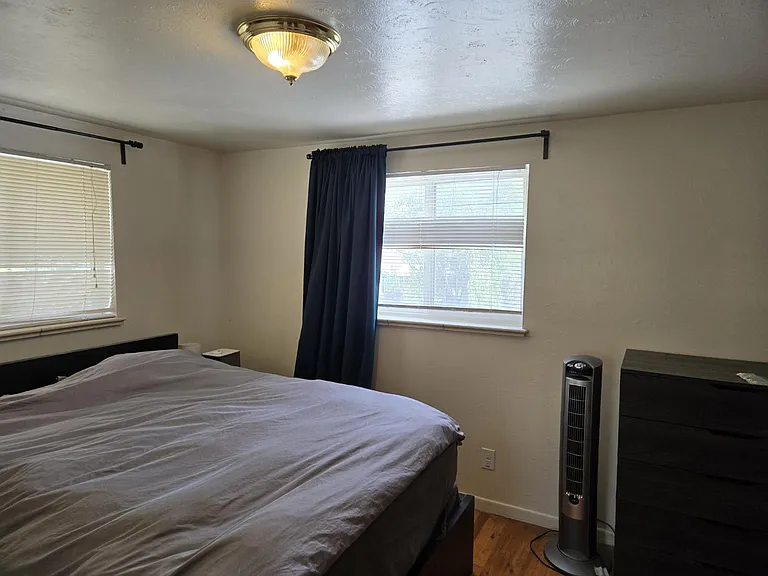 672 Cody St — Photo 4