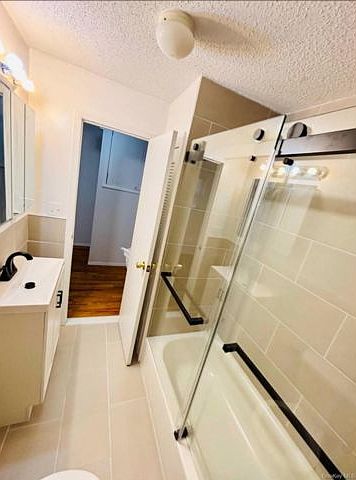 1st image of 2939 Curtis St Floor 1