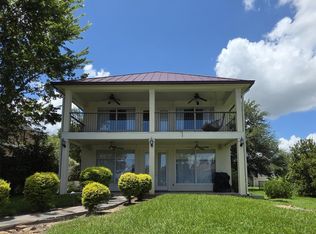 9260 Deepwater Dr, Montgomery, TX 77356