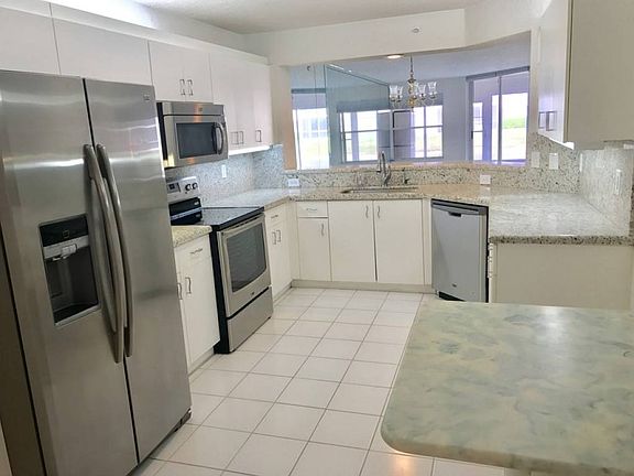 3rd image of 7617 Granville Dr