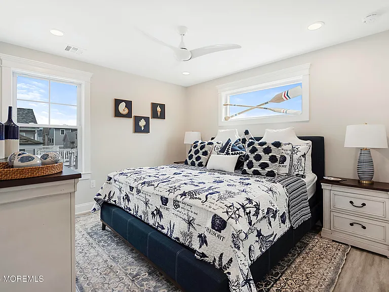53 Fort Ave — Photo 49