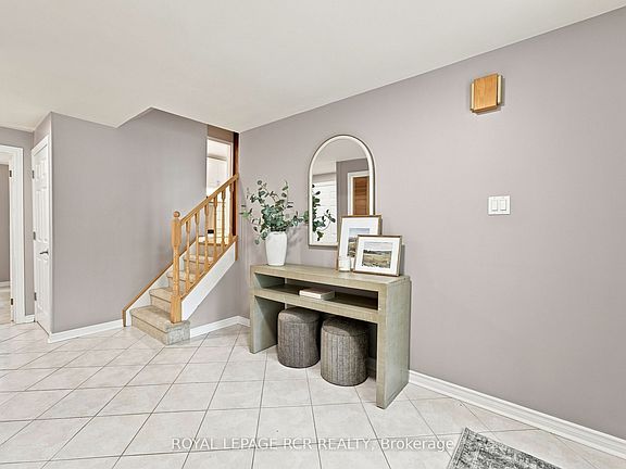 4th image of 101 Hill Dr