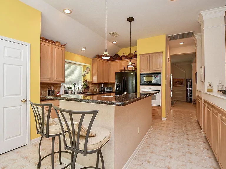 1211 Magnolia Woods Ct — Photo 12