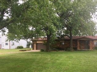 1659 County Road 3300, Coffeyville, KS 67337