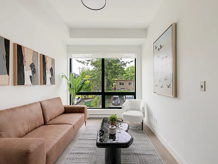 612 Constance Ave — Photo 3