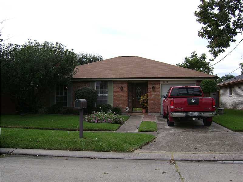 1st image of 3005 Roosevelt Blvd