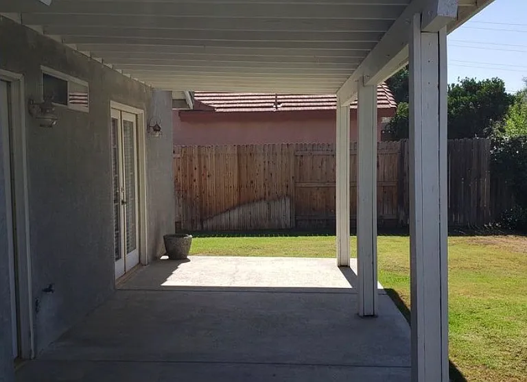 8503 Winlock St — Photo 14