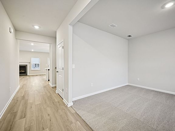 The Chatham floorplan with the Finesse White interior package.
