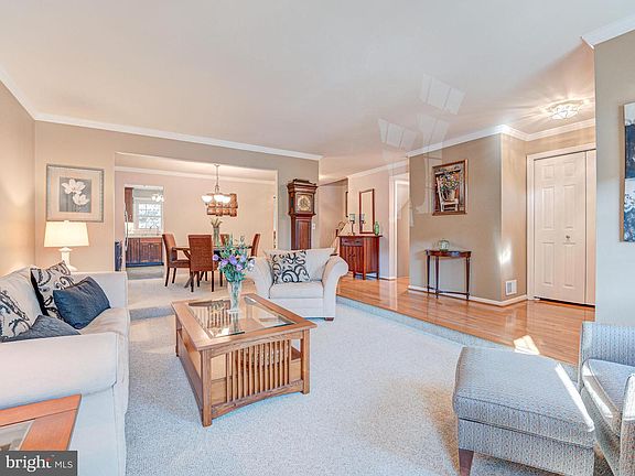3rd image of 3120 Windwood Farms Dr