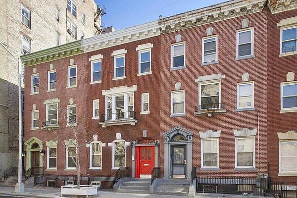 Rented by Keller Williams NYC | media 16