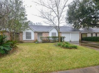 10711 Sharpview Dr, Houston, TX 77072