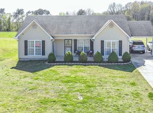 121 Breuington St, Bells, TN 38006