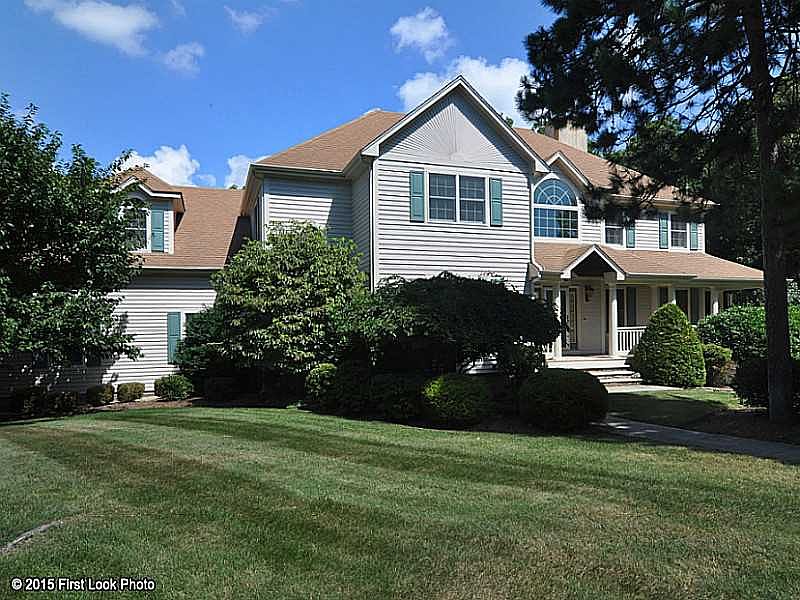 1st image of 29 Fair Oaks Dr