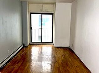 274 Willoughby Ave #3R, Brooklyn, NY 11205