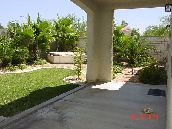 3rd image of 9298 Marlia St