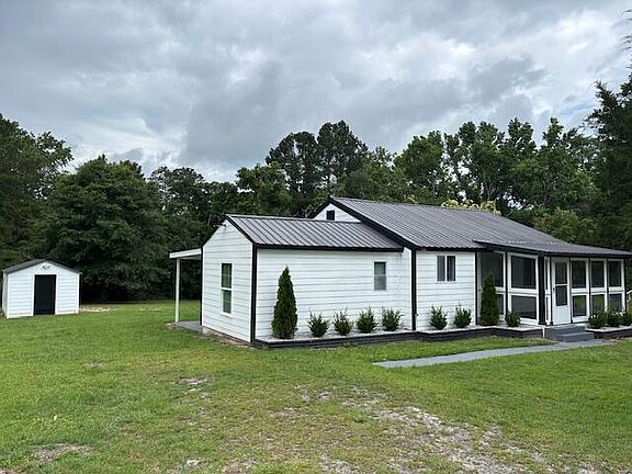 2nd image of 875 Earle Street