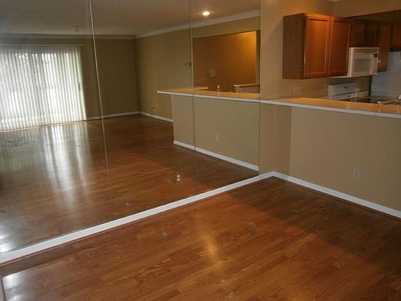 5th image of 12160 Regency Run Ct Unit 12160-5