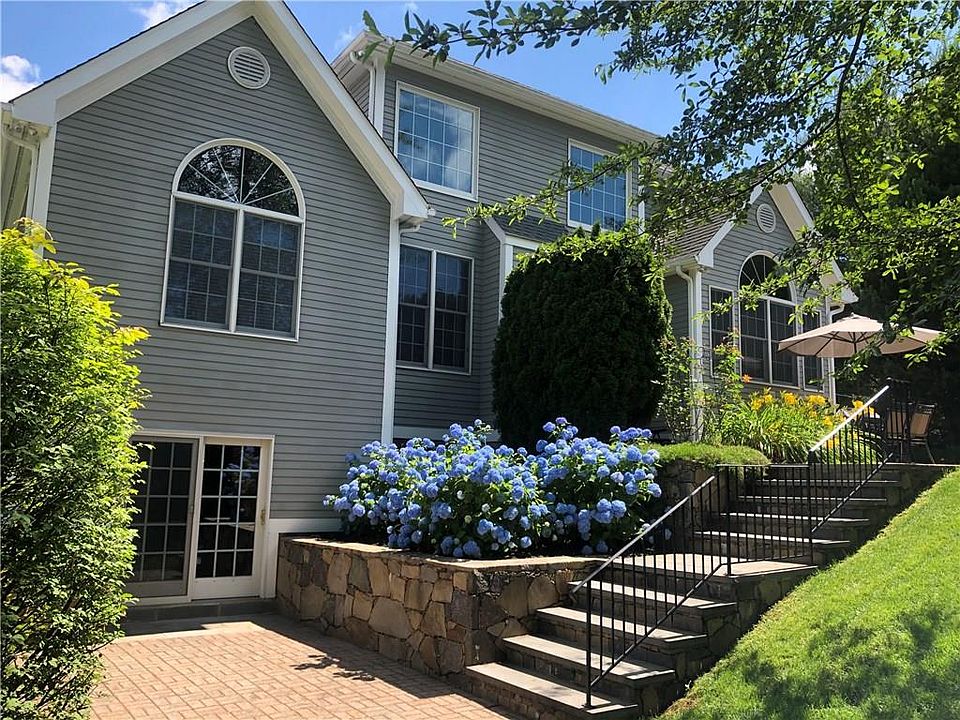 7 Dean Ridge Blvd, Cranston, RI 02920 Zillow