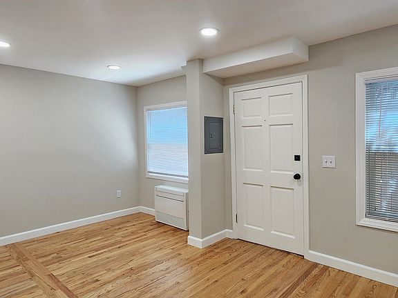5th image of 1519 17th St APT 4