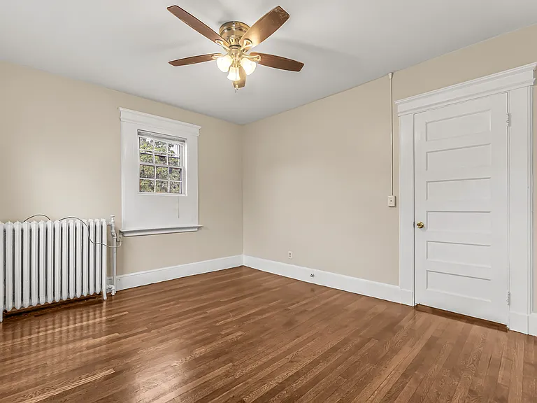 1035 Dixwell Ave — Photo 29
