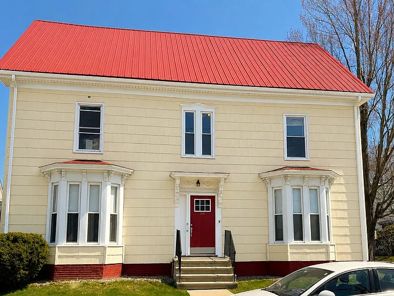 34 Seavey St — Photo 8