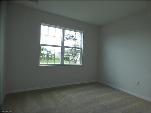 5th image of 3185 Amadora Cir