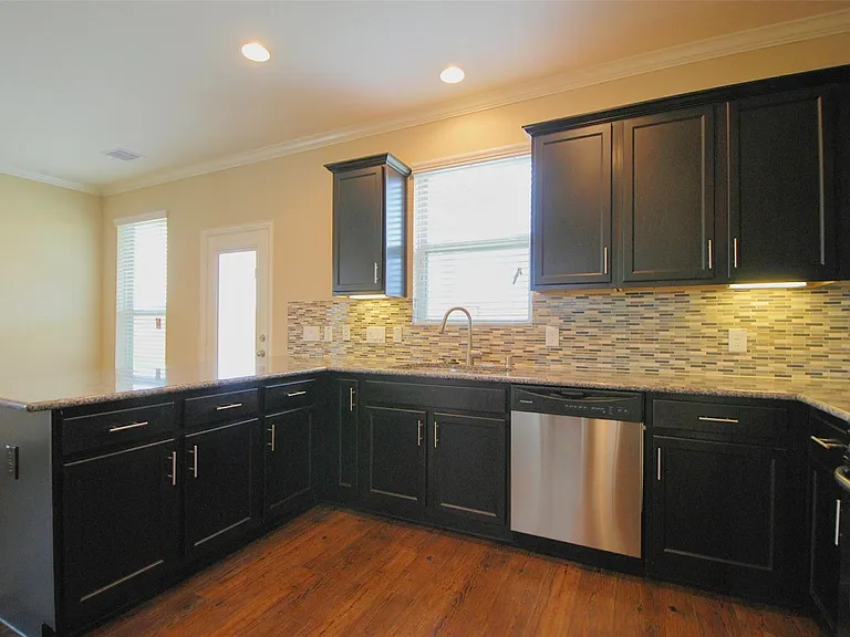7103 Avalon Bend Cir — Photo 8