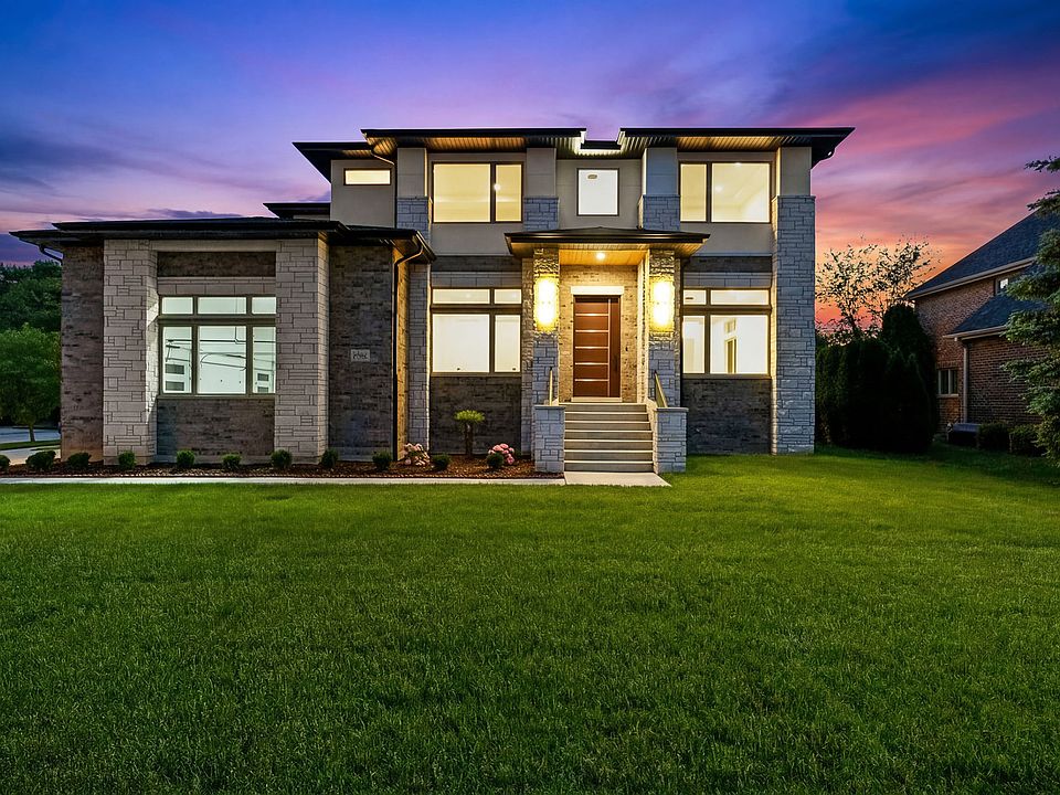 1st image of 15966 S Crystal Creek Dr