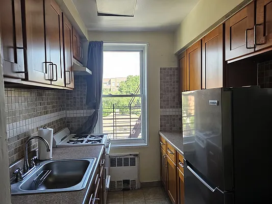 Sold by Keller Williams Realty Landmark | media 12