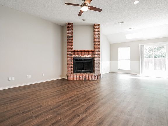 4th image of 6504 Running Creek Dr