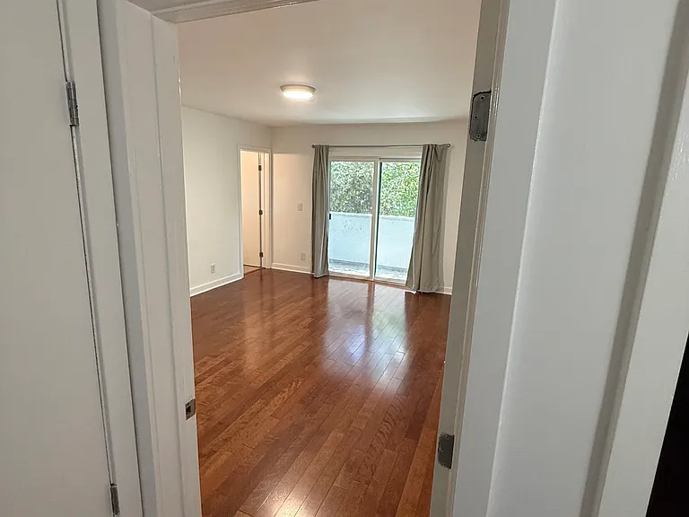 811 S Bedford St #204 — Photo 17
