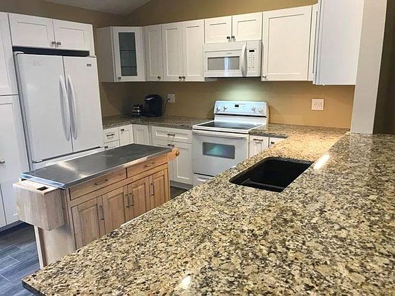 2nd image of 5640 Liberty Creek Dr E