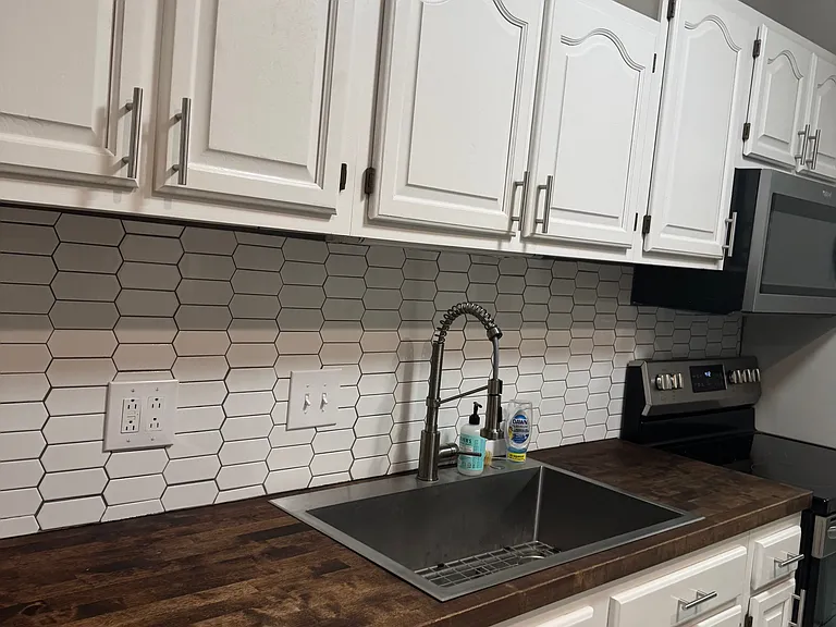 1005 Southwood Dr #6 — Photo 24